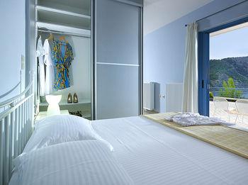 Xenia Residence&suites Pilí